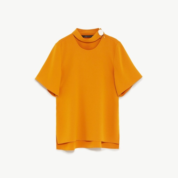 TOP WITH BUTTON DETAIL WOMAN - Picture 2 of 3